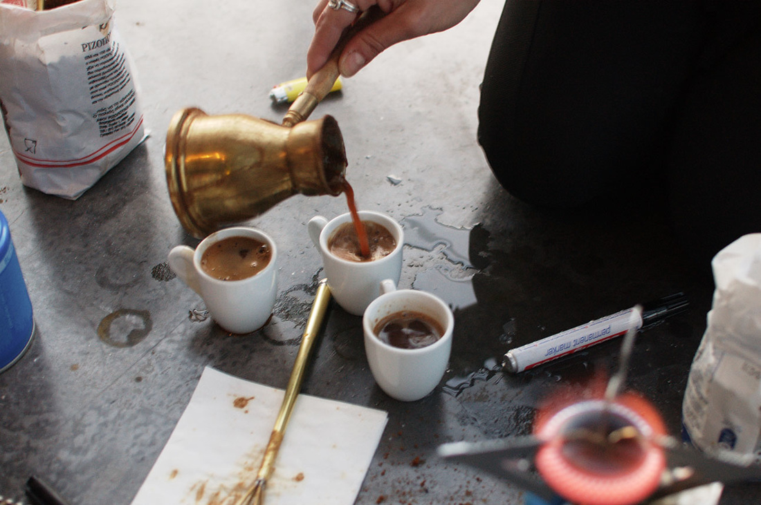 #greekcoffee a Performance by Rilène Markopoulou (April 2016, LOCUS METROPOLE 7 at La Kunsthalle Mulhouse)